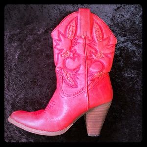 Very Volatile red midcalf cowgirl boots sz8 3”heel